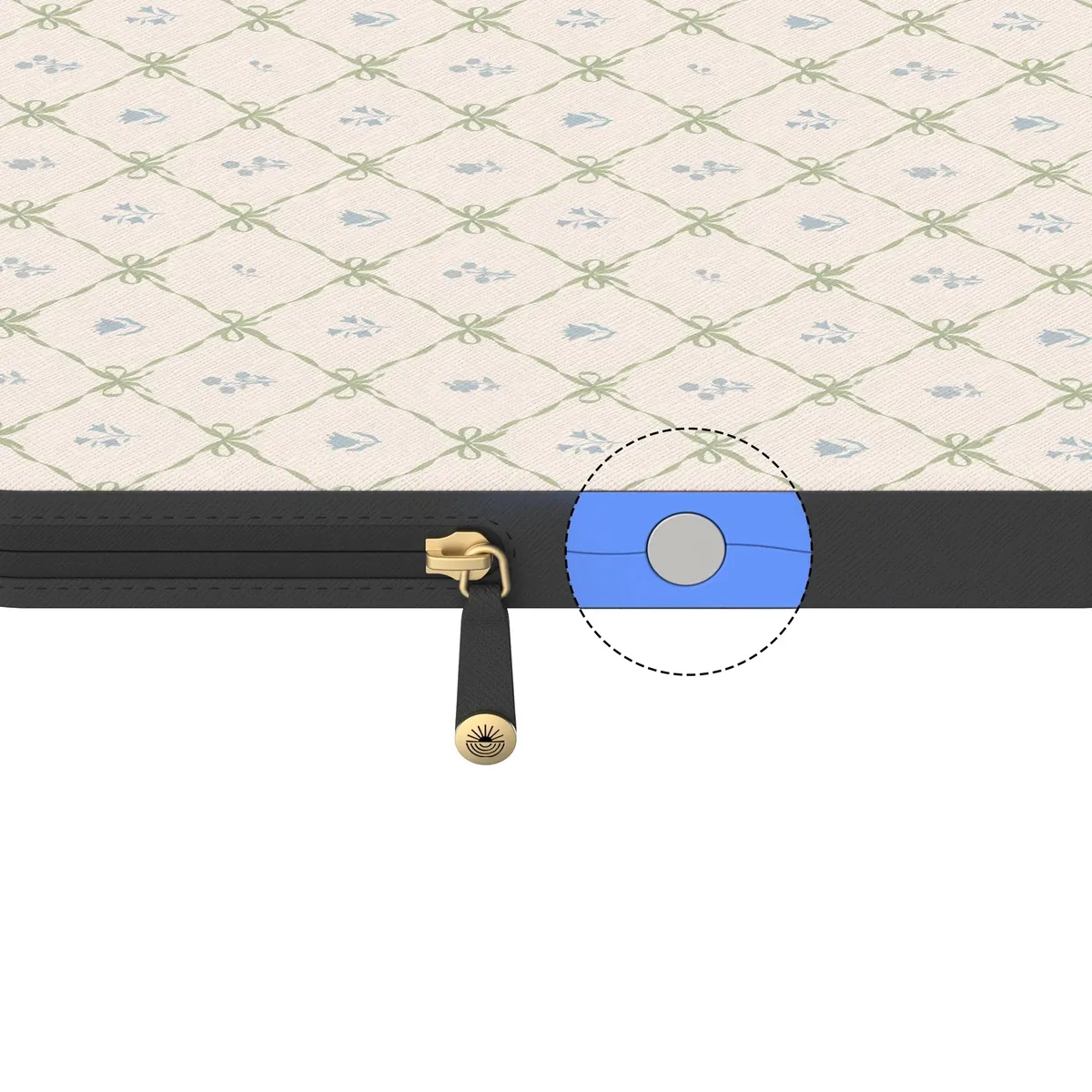 Petit Petals | Dainty Lattice Laptop Case - Image 15